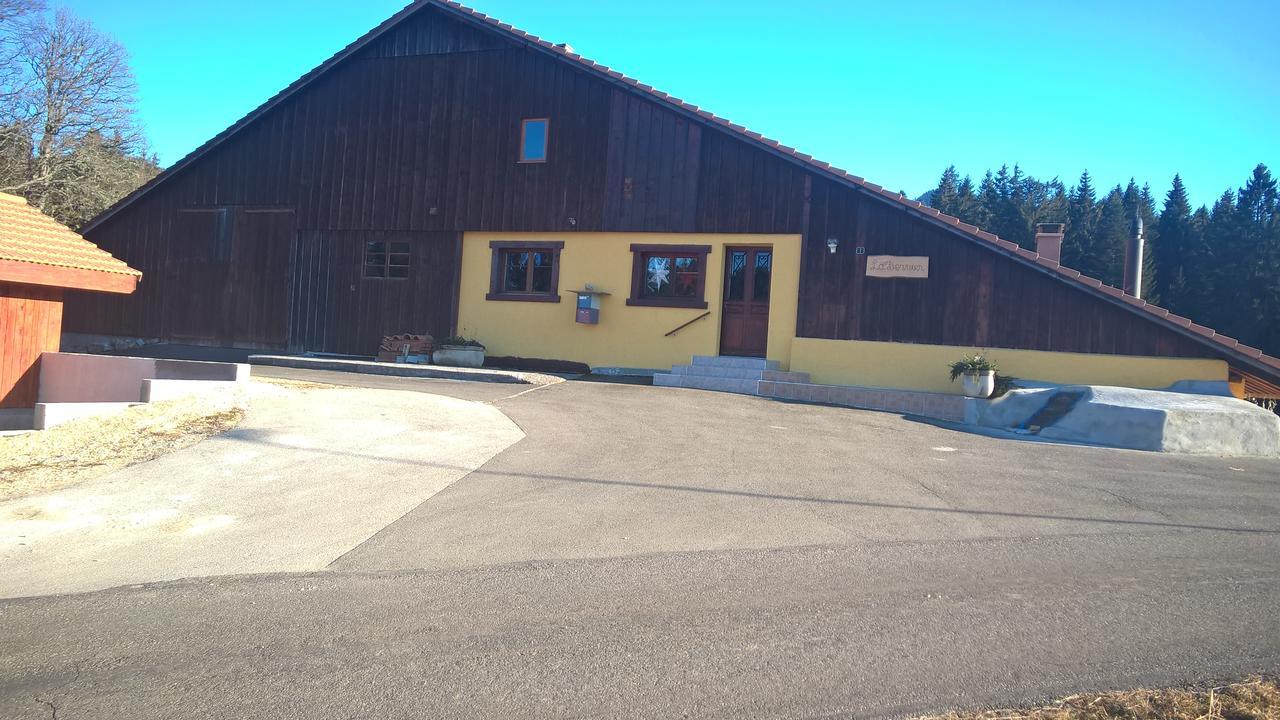 La Dernier Villa La Côte-aux-Fées Exterior foto